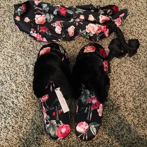 NWT Victoria’s Secret Slippers
